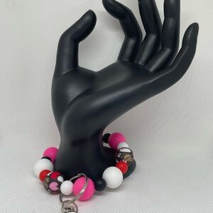 Stylish Colorful Beaded Keychain Bracelet
Expertly Made, Exclusively Yours